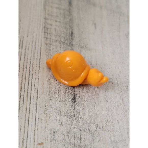Orange snail SWI mini happy bug toy figure smile - Picture 3 of 4